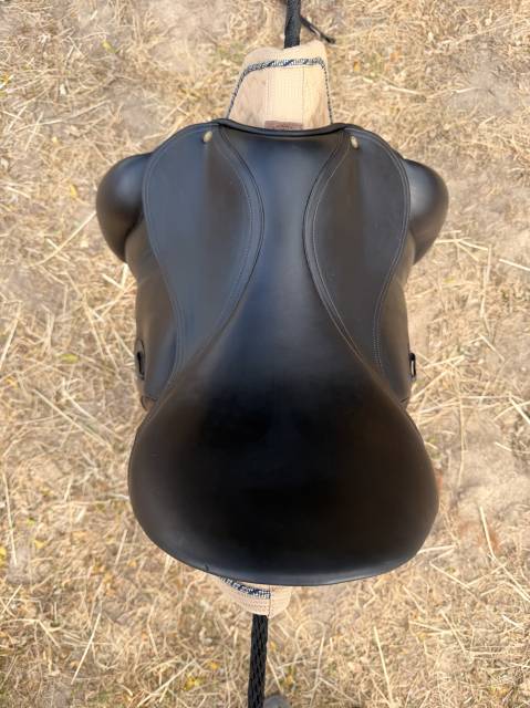Sella da dressage Forestier  17.5" - 2006