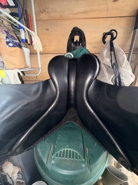 Sella da dressage Forestier  17.5" - 2006