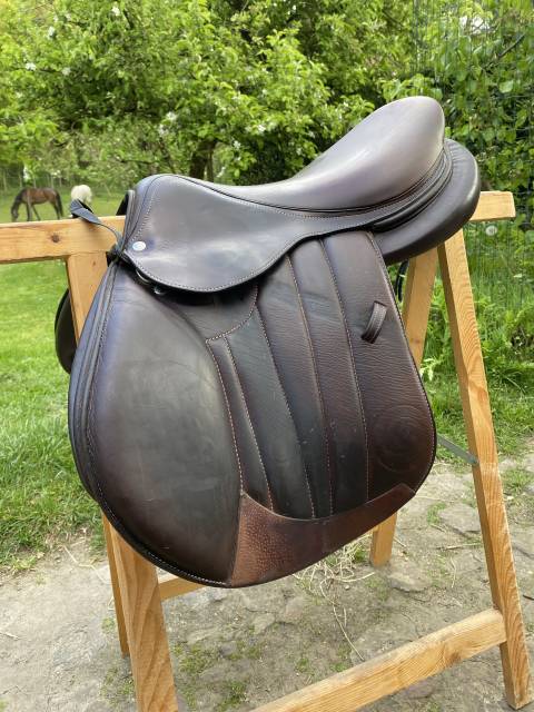 Sella da salto ostacoli Forestier  17" - 2022