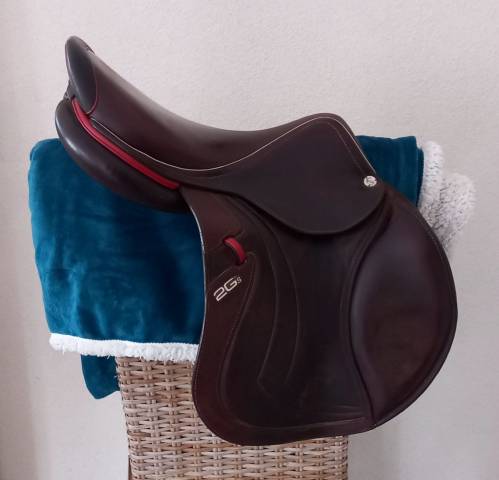 Sella da salto ostacoli CWD  17.5" - 2023