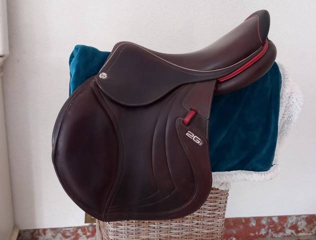 Sella da salto ostacoli CWD  17.5" - 2023