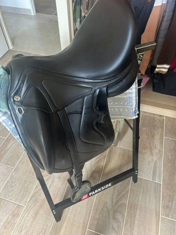 Sella da dressage CWD  17.5" - 2022