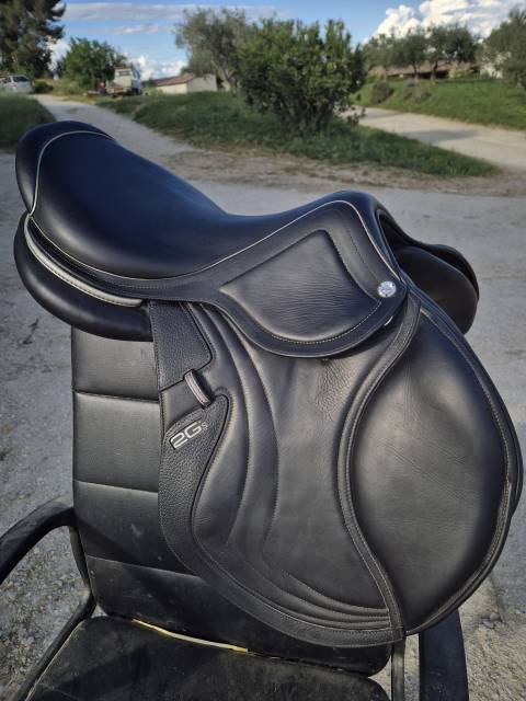 Sella da salto ostacoli CWD  17" - 2022