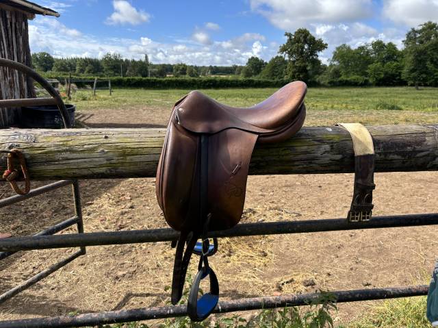 Sella da dressage Brunet-Pineau  17.5" - 2005