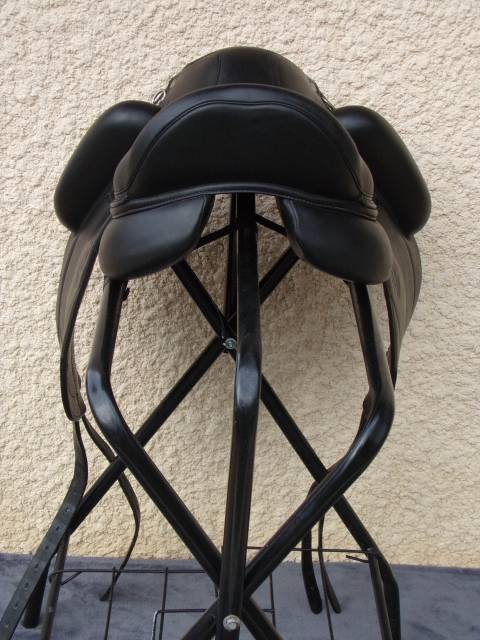 Sella da dressage Forestier  17" - 2023