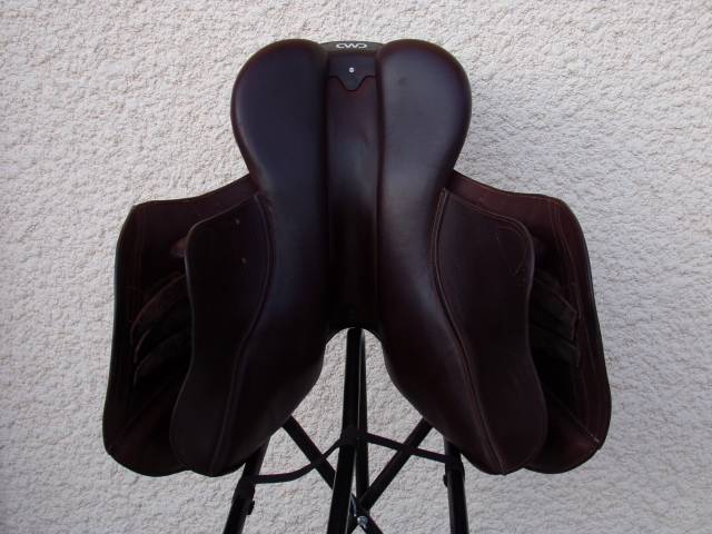 Sella da salto ostacoli CWD  17.5" - 2025