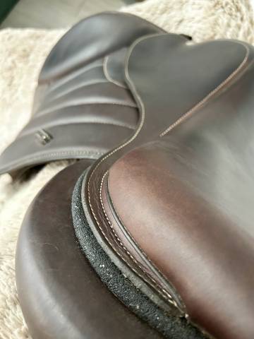 Sella da salto ostacoli Forestier  17.5" - 2023