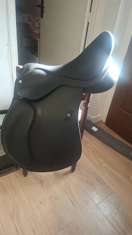 Sella mista Wintec  17.5" - 2025