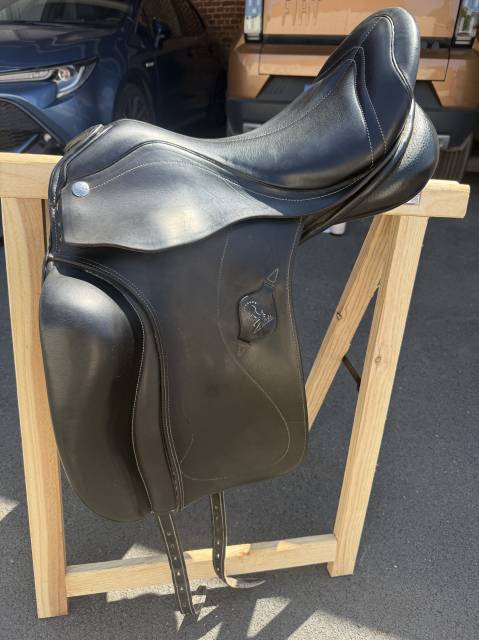 Sella da dressage Zaldi  17.5" - 2020
