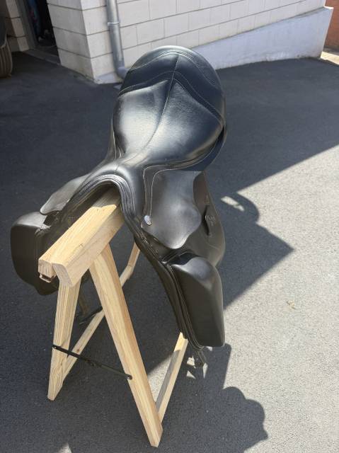 Sella da dressage Zaldi  17.5" - 2020