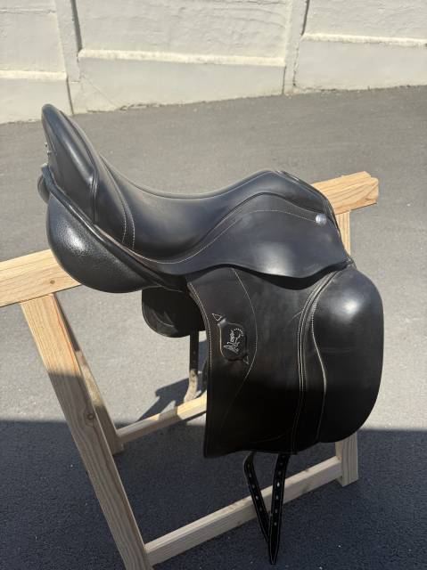 Sella da dressage Zaldi  17.5" - 2020
