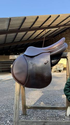 Sella da salto ostacoli Forestier  17.5" - 2025