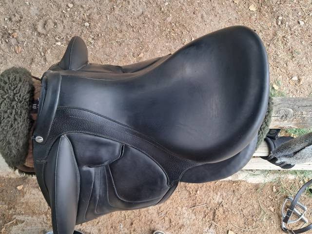 Sella da dressage Devoucoux  17.5" - 2020