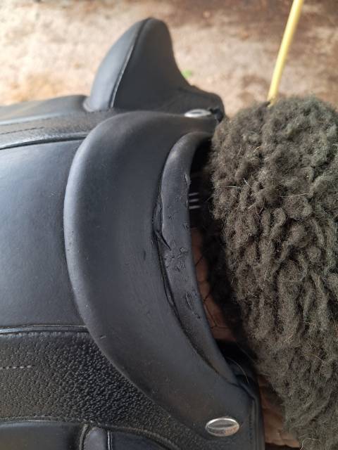Sella da dressage Devoucoux  17.5" - 2020