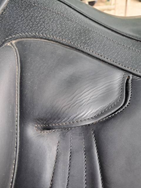 Sella da dressage Devoucoux  17.5" - 2020