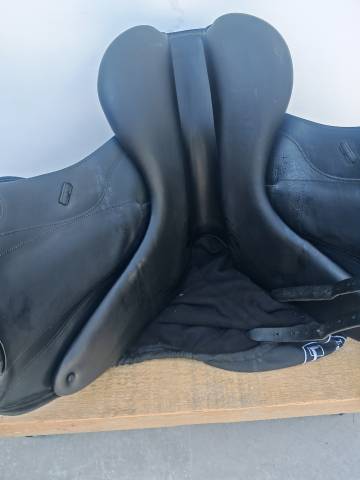 Sella da dressage Forestier  17" - 2010