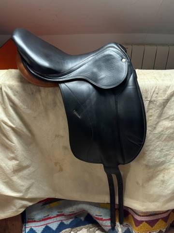 Sella da dressage Forestier  17.5" - 2015