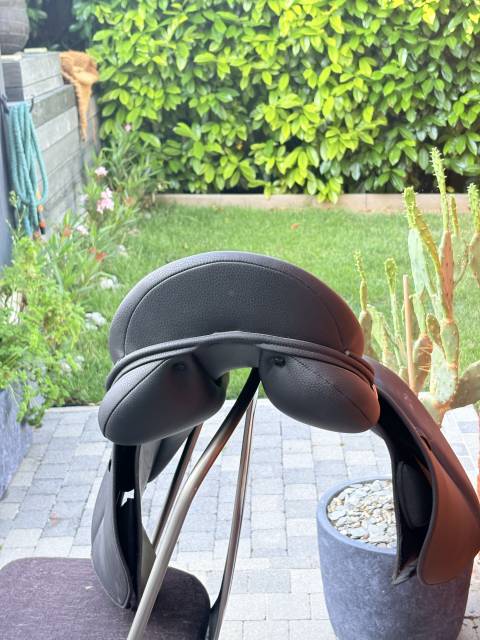 Sella mista Norton  17.5" - 2026