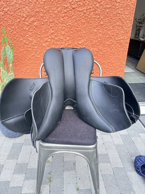 Sella mista Norton  17.5" - 2026