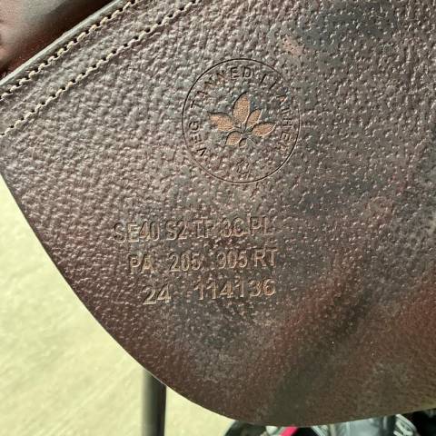 Sella da salto ostacoli CWD SE40 17.5" - 2024