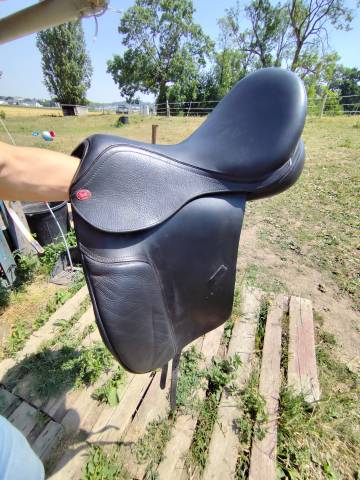 Sella da dressage KENT & MASTERS  17" - 2020