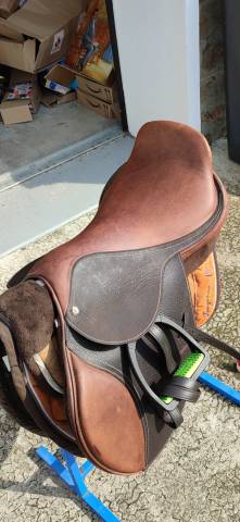 Sella da salto ostacoli  Treadstone  17.5" - 2017