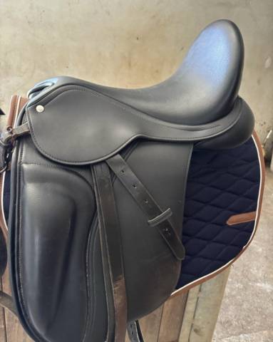 Sella da dressage  Lexhis 15" - 2024