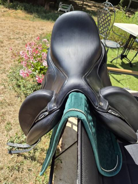 Sella da dressage Antar&egrave;s  18" - 2019