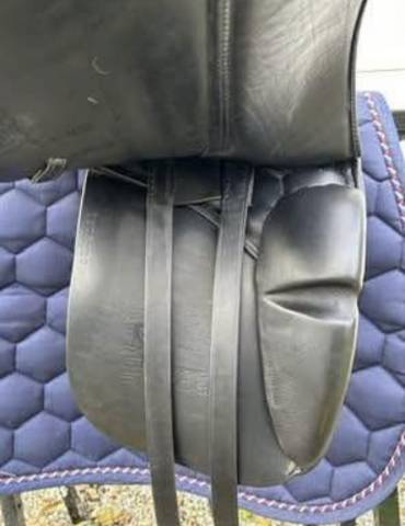 Sella da dressage Stubben  17" - 2012