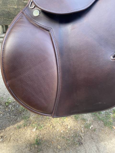 Sella da salto ostacoli Prestige Italia  17.5" - 2025