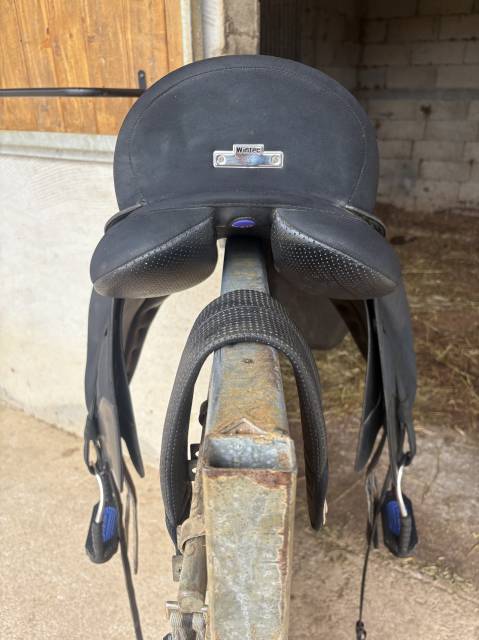 Sella da dressage Wintec  17.5" - 2018