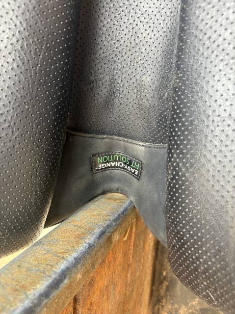 Sella da dressage Wintec  17.5" - 2018