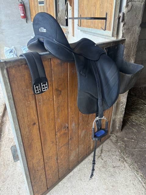 Sella da dressage Wintec  17.5" - 2018