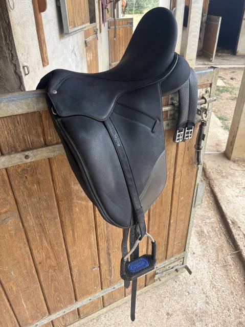 Sella da dressage Wintec  17.5" - 2018