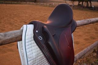 Sella da dressage Devoucoux  17.5" - 2024