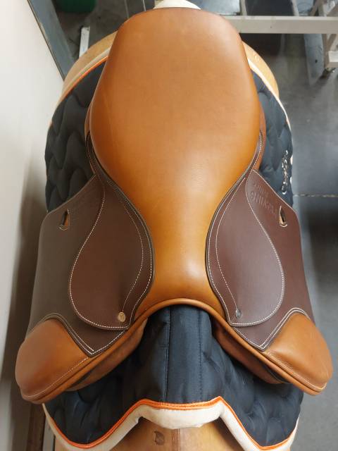 Sella da salto ostacoli Atelier de Pravins CSO 16.5" - 2023