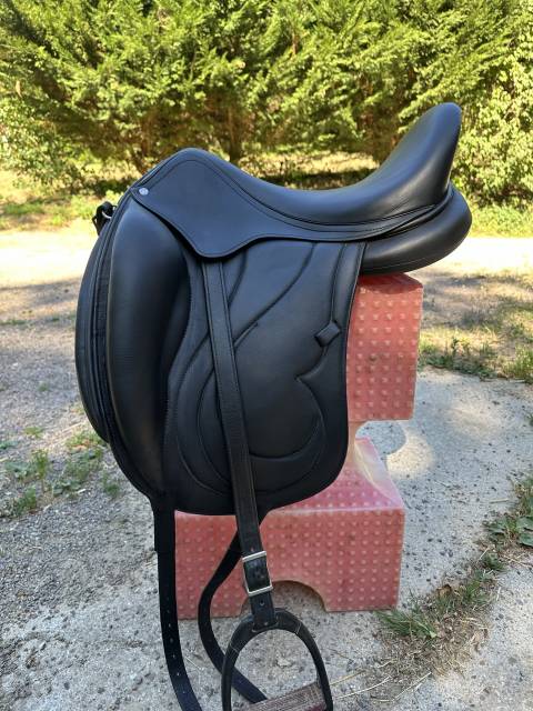 Sella da dressage Antar&egrave;s  17.5" - 2020