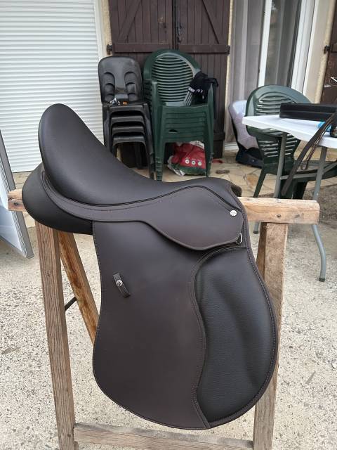 Sella mista Wintec  17.5" - 2026