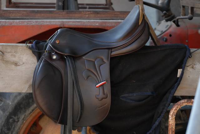 Sella mista Prestige Italia Arezzo 17" - 2019