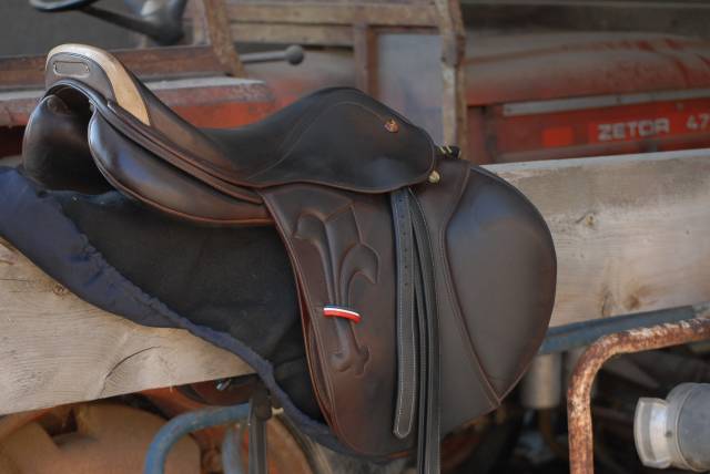 Sella mista Prestige Italia Arezzo 17" - 2019