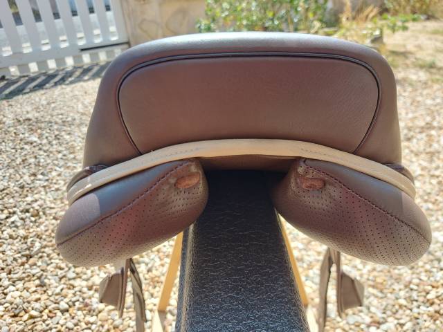 Sella mista Ikonic  17.5" - 2025