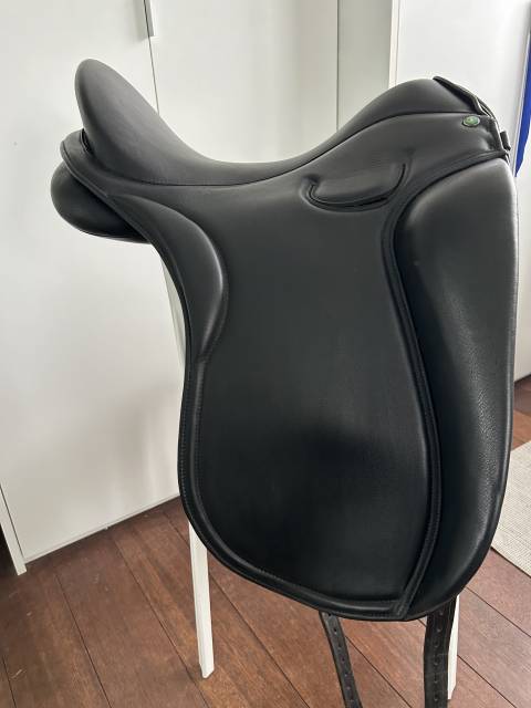 Sella da dressage Ludomar  17.5" - 2020