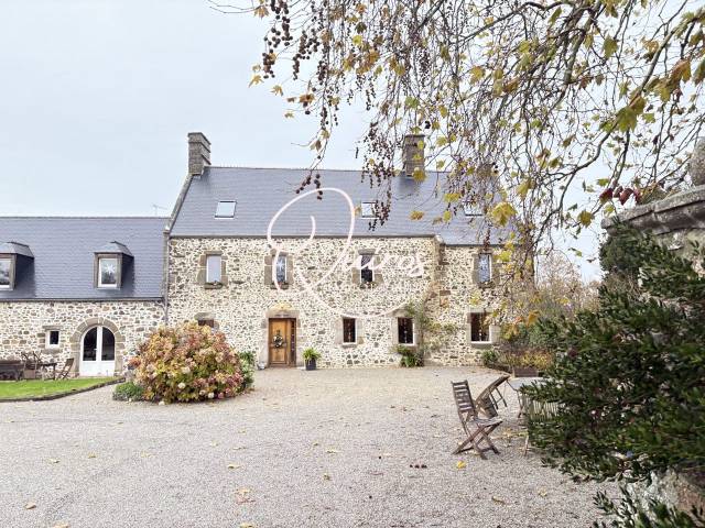 Propriet&agrave; equestre In vendita Manche