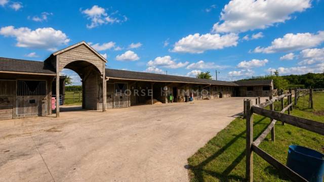 Propriet&agrave; equestre In vendita Eure