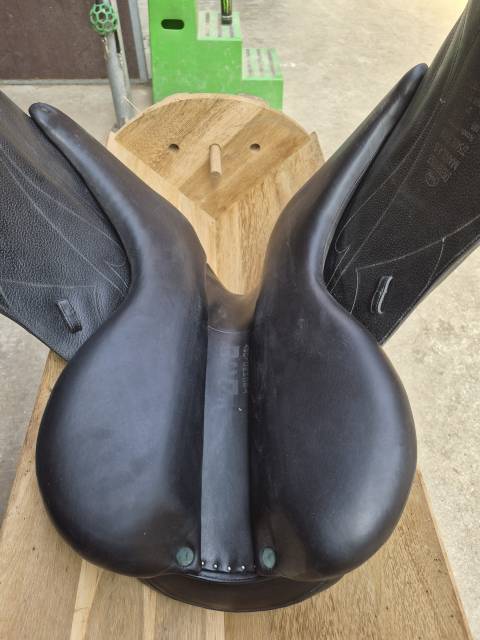 Sella da dressage Devoucoux  18.5" - 2006