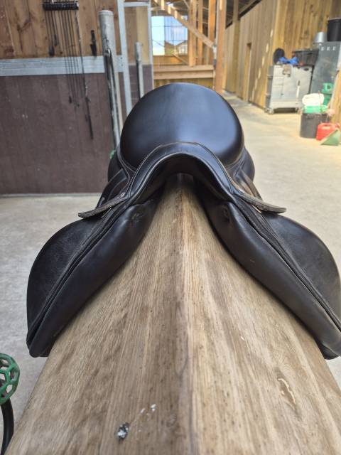 Sella da dressage Devoucoux  18.5" - 2006