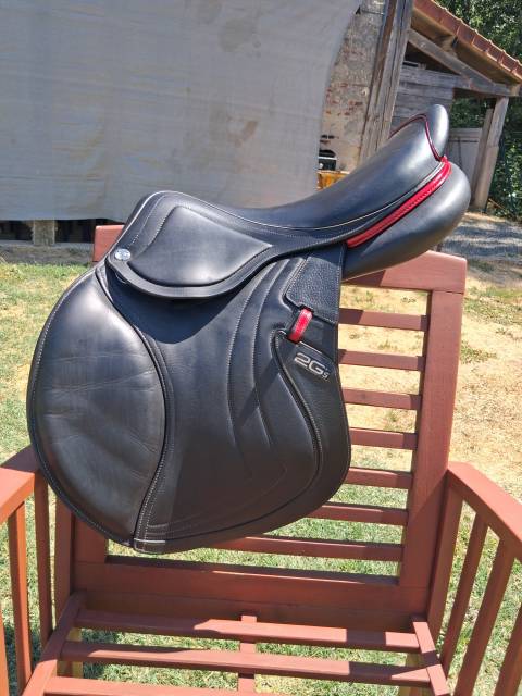 Sella da salto ostacoli CWD  17.5" - 2021