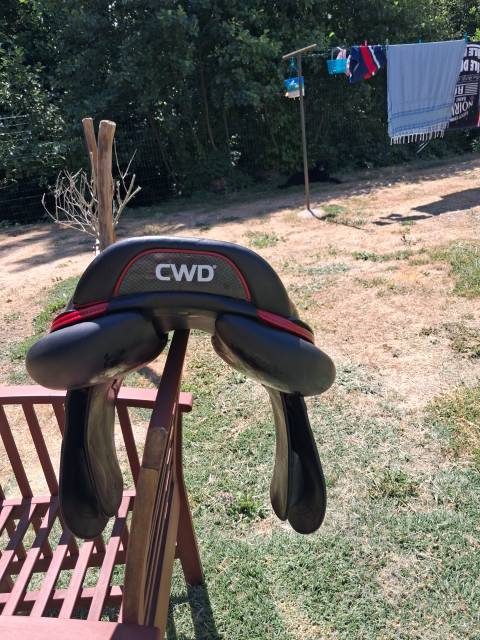 Sella da salto ostacoli CWD  17.5" - 2021
