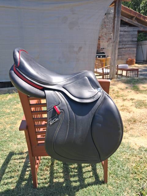 Sella da salto ostacoli CWD  17.5" - 2021