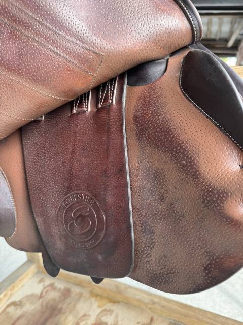 Sella da salto ostacoli Forestier  17.5" - 2023